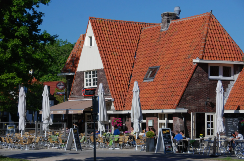 The village square in Dishoek